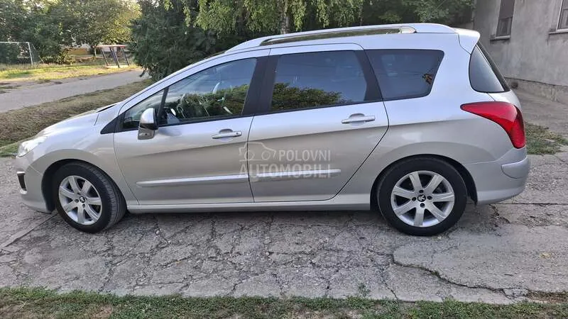 Peugeot 308 2013 photo 4