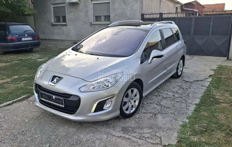 Peugeot 308 2013 photo 2
