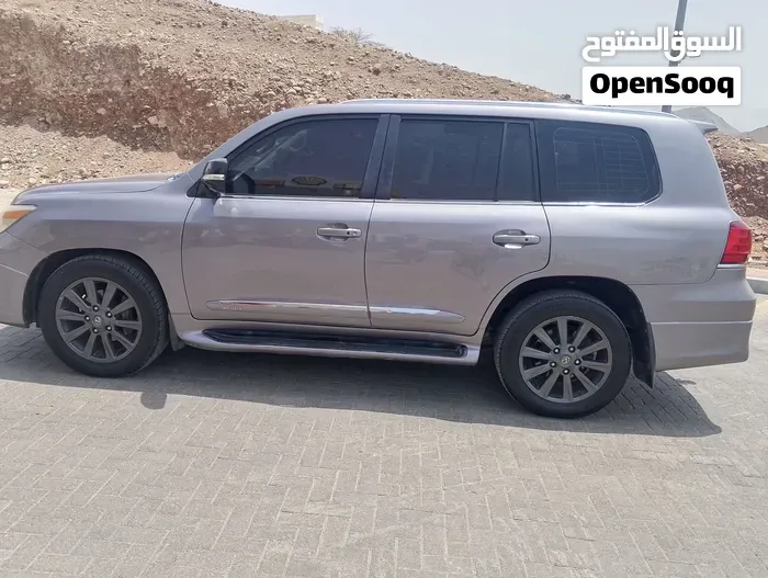 Lexus Lx 570 2012 photo 3