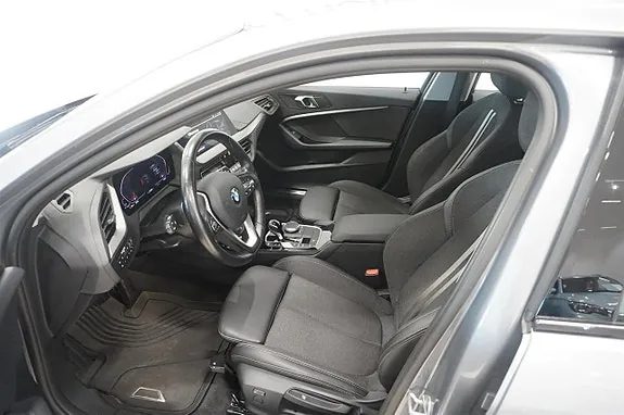 BMW 118I 2023 photo 2