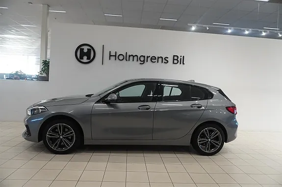BMW 118I 2023 photo 3