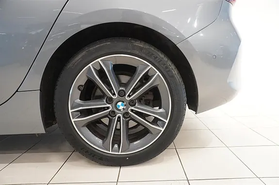 BMW 118I 2023 photo 4
