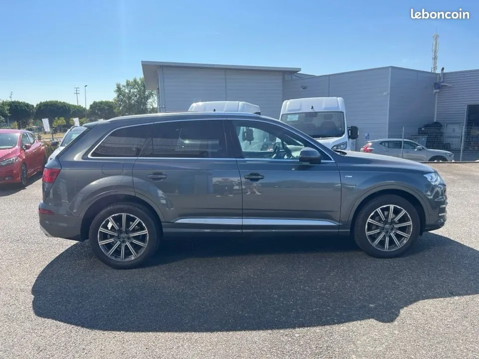 Audi Q7 2017 photo 4