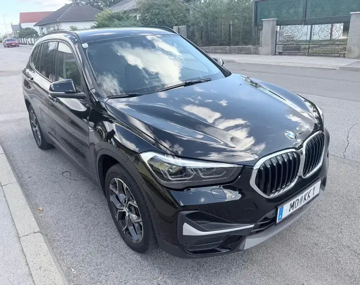 BMW Ix1