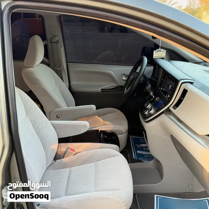 Toyota Sienna 2020 photo 3
