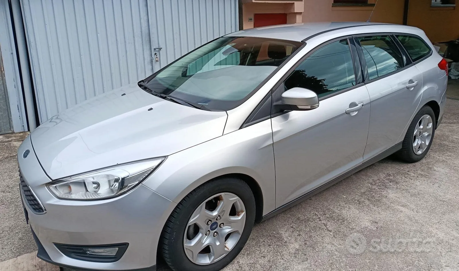 Ford Focus 2015 photo 2