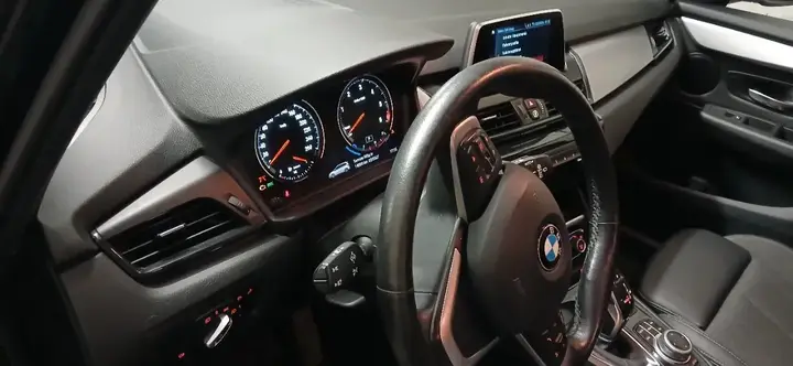 BMW 218D Gran Tourer 2020 photo 3