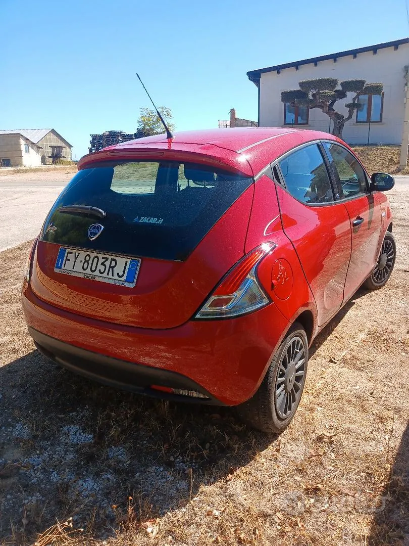 Lancia Ypsilon 2019 photo 3
