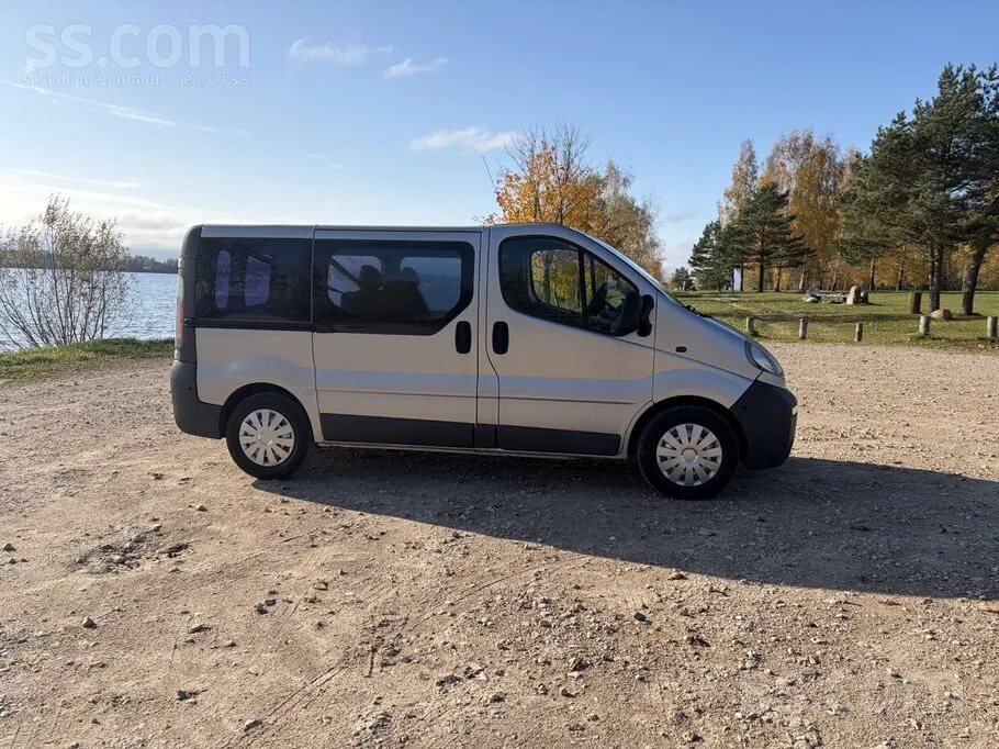 Opel Vivaro 2006 photo 2