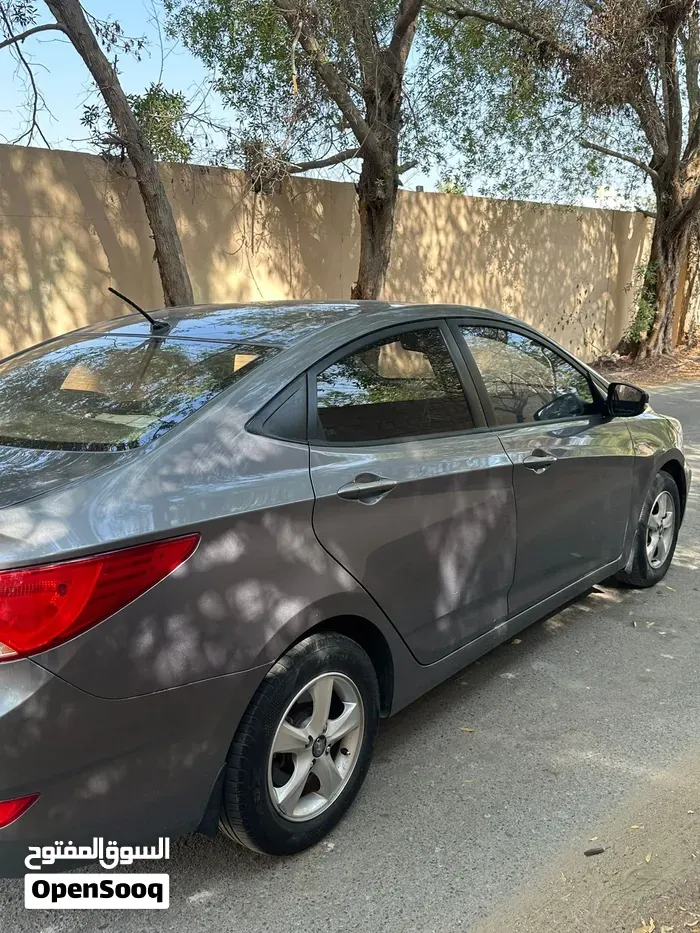 Hyundai Accent 2016 photo 3