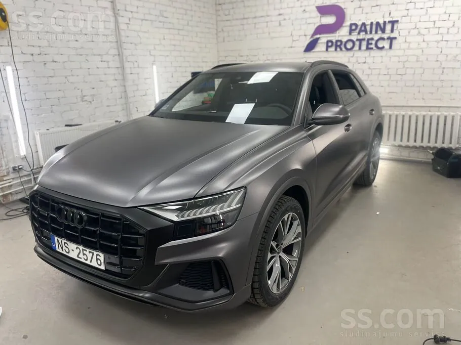 Audi Q8 2023 photo 2