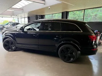 Audi Q7 2013 photo 2