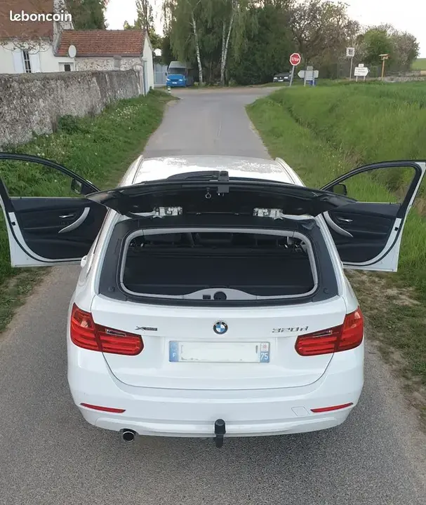 BMW Série 3 2013 photo 3
