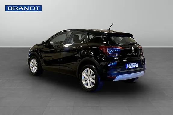 Renault Captur 2023 photo 2