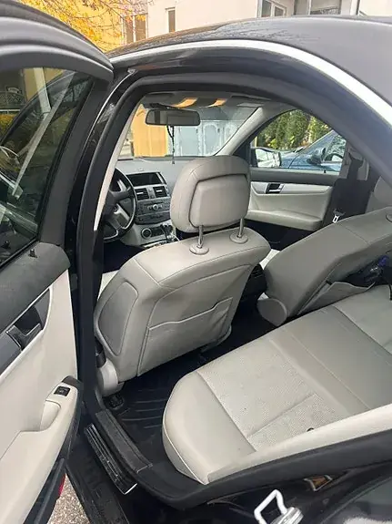Mercedes-Benz C 220 2010 photo 4