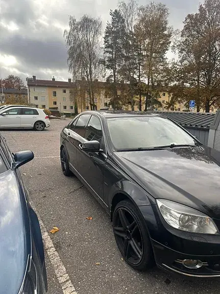 Mercedes-Benz C 220 2010 photo 3