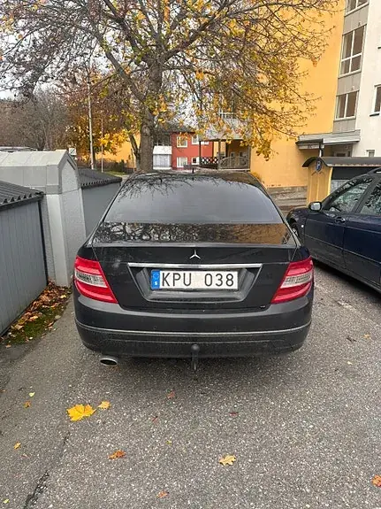 Mercedes-Benz C 220 2010 photo 2