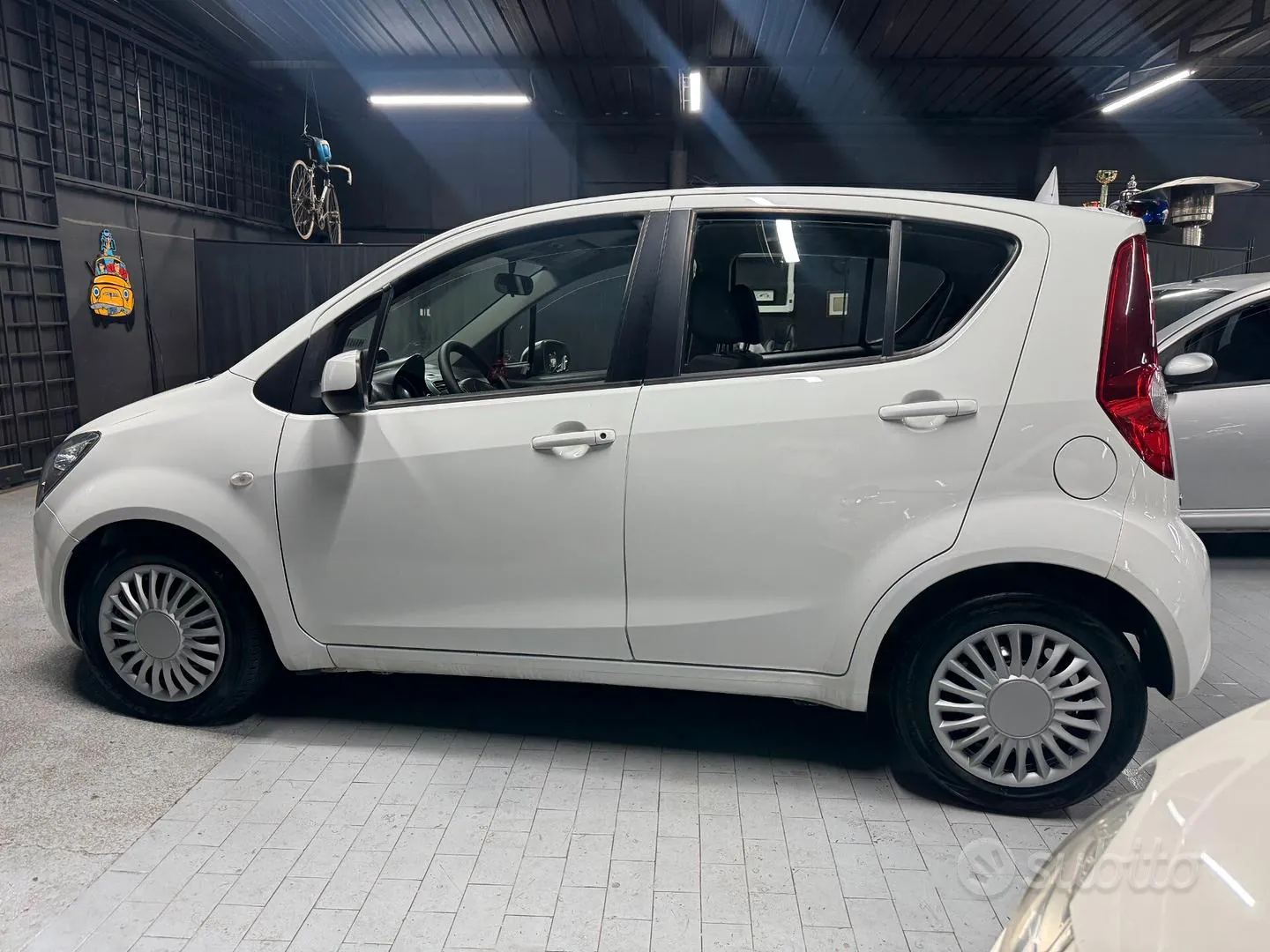 Opel Agila 2010 photo 2