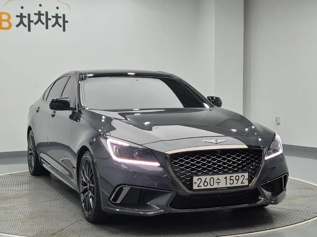Genesis G80 2017 photo 4