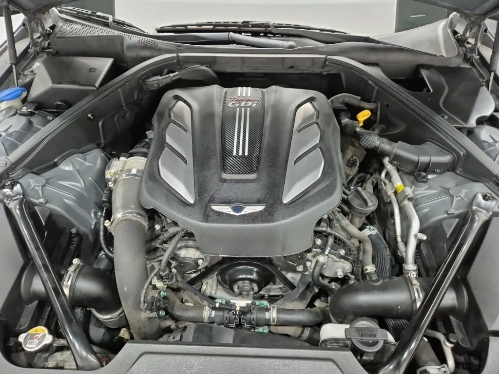 Genesis G80 2017 photo 5