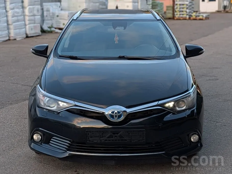 Toyota Auris 2017 photo 5
