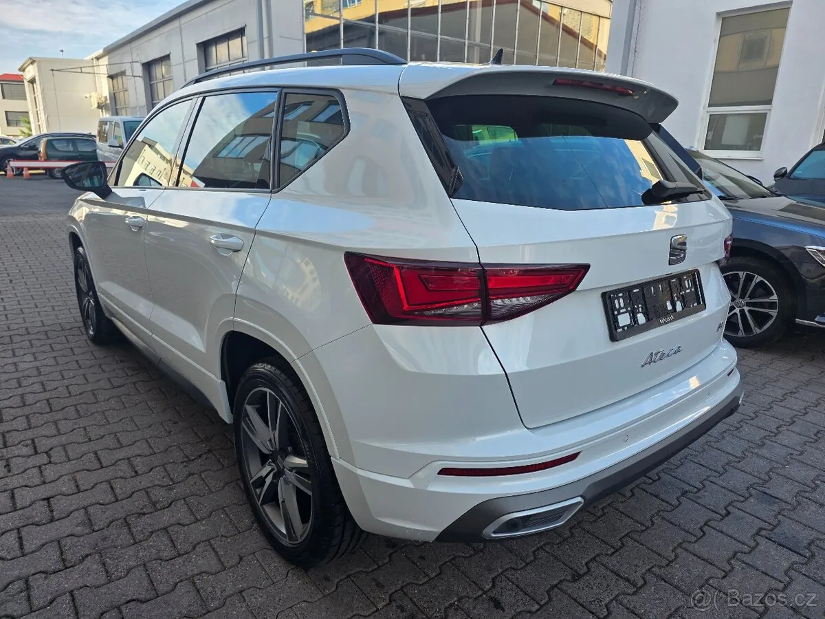 Seat Ateca 2023 photo 4