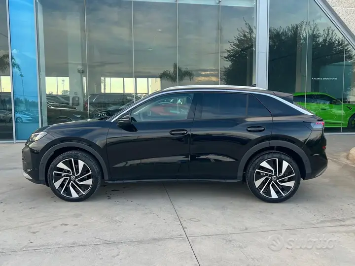 Volkswagen T-Roc 2026 photo 2