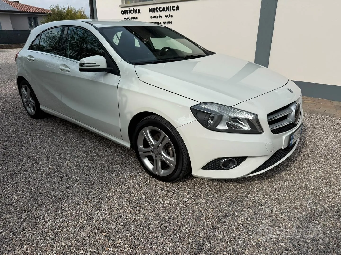 Mercedes-Benz A-Class 2015 photo 5