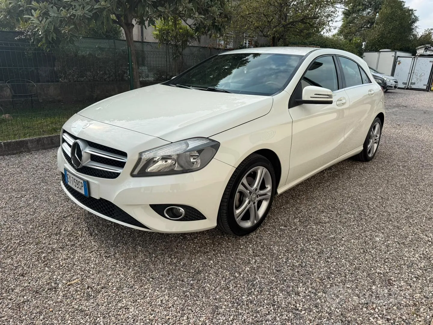 Mercedes-Benz A-Class 2015 photo 4