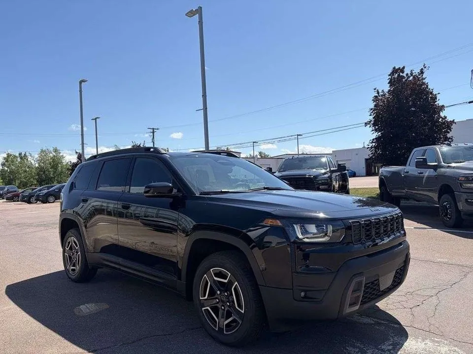 Jeep Cherokee 2026 photo 2
