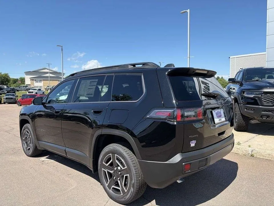 Jeep Cherokee 2026 photo 5