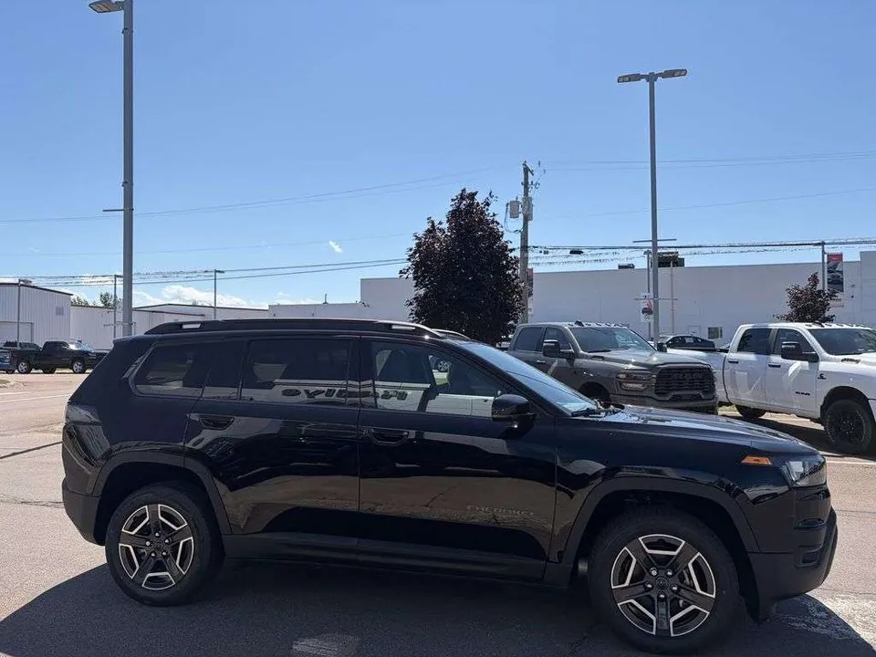 Jeep Cherokee 2026 photo 3