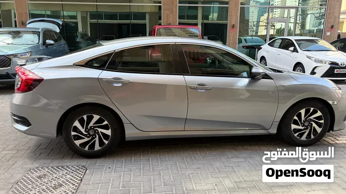 Honda Civic 2016 photo 2