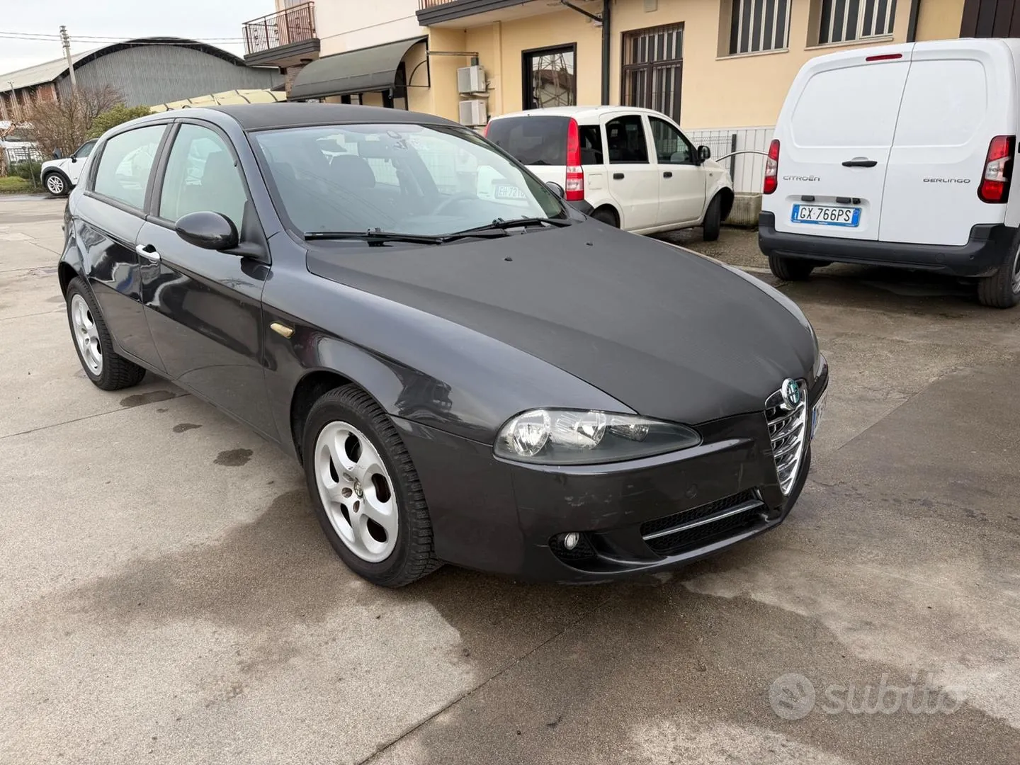 Alfa Romeo 147 2007 photo 2