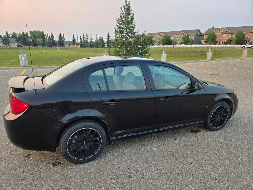 Pontiac G5 2006 photo 2