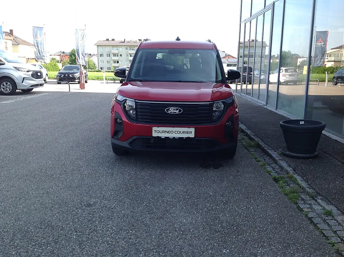 Ford Tourneo Courier 2026 photo 2