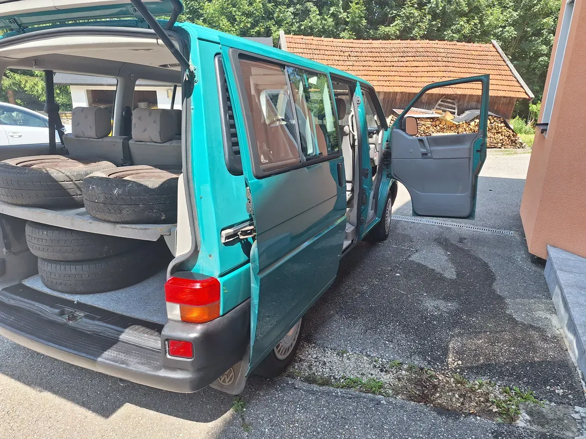 Volkswagen Caravelle 1997 photo 3