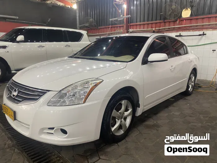 Nissan Altima 2011 photo 5