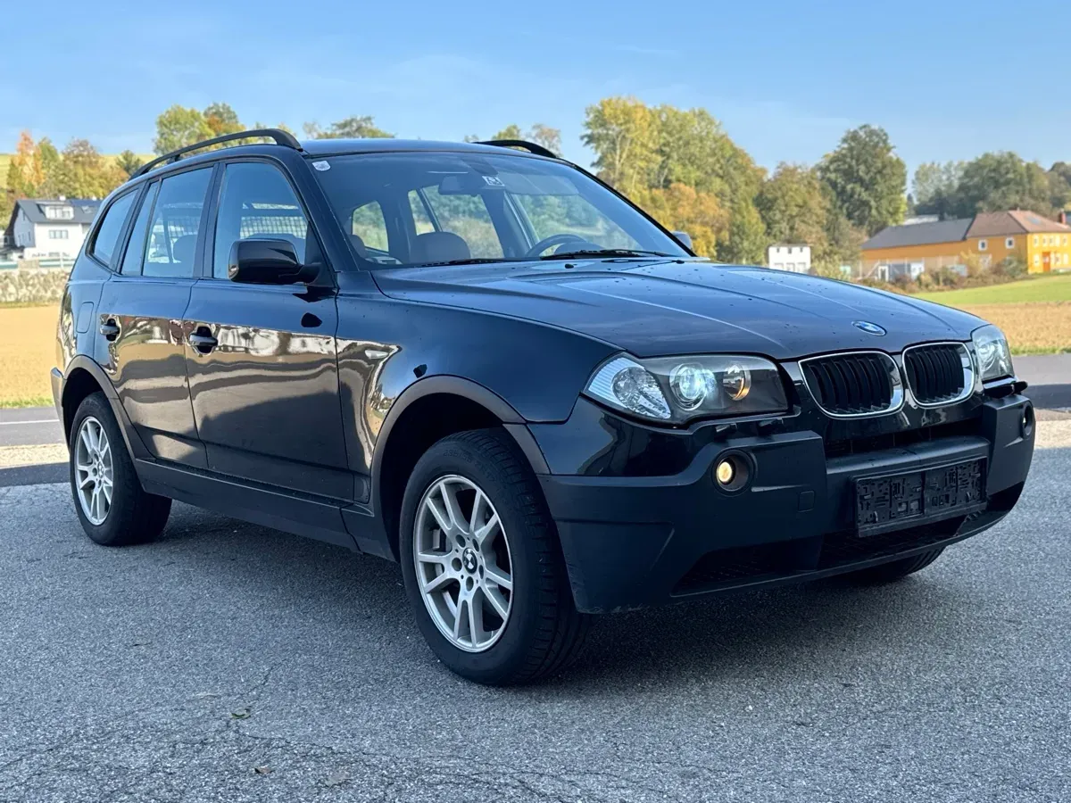 BMW X3 2004 photo 2