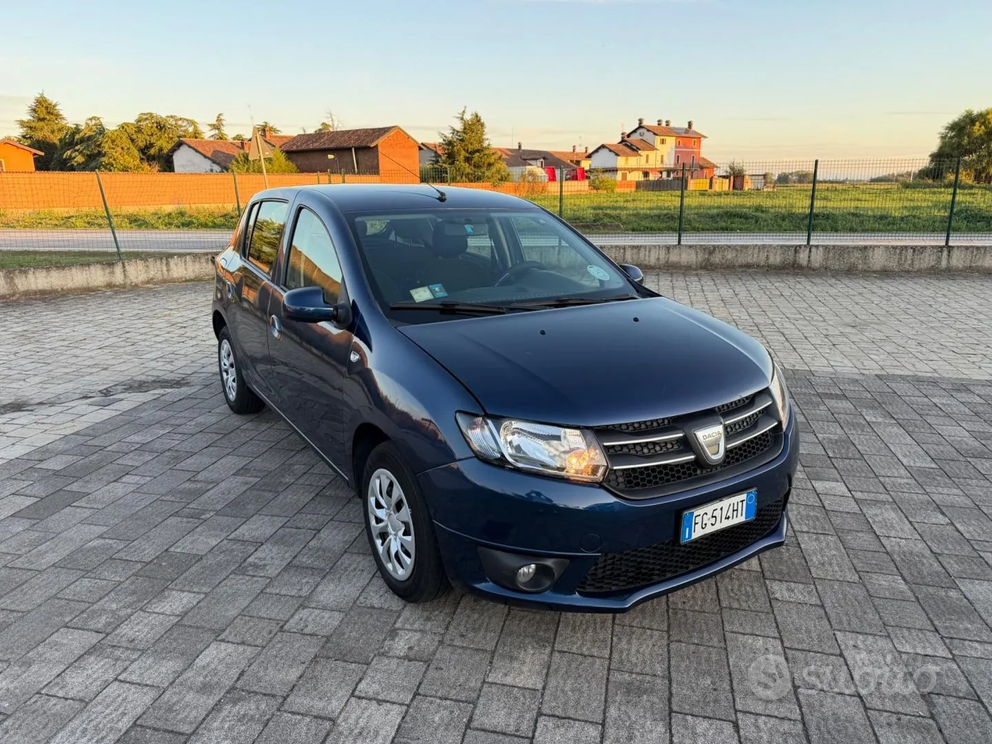 Dacia Sandero 2016 photo 2