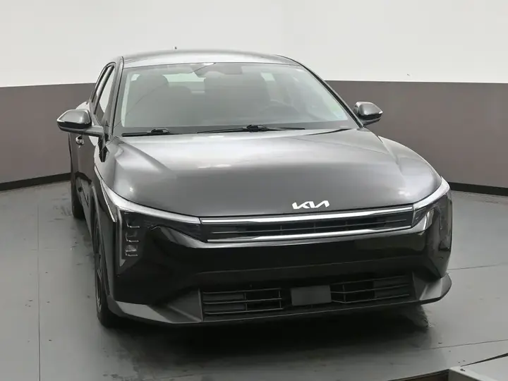 Kia K4 2026 photo 2