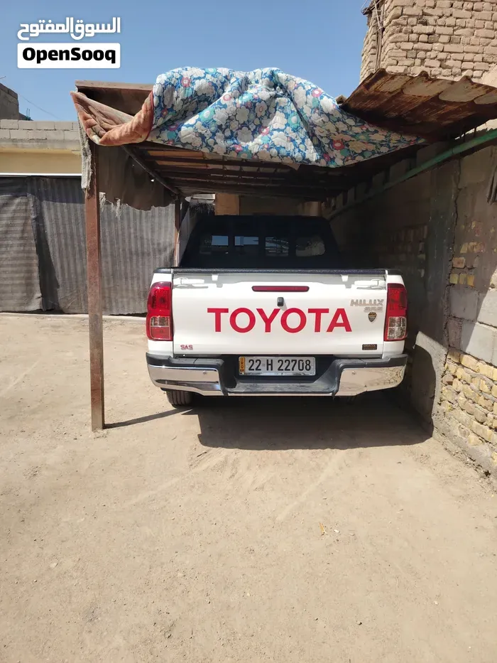 Toyota Hilux 2024 photo 2