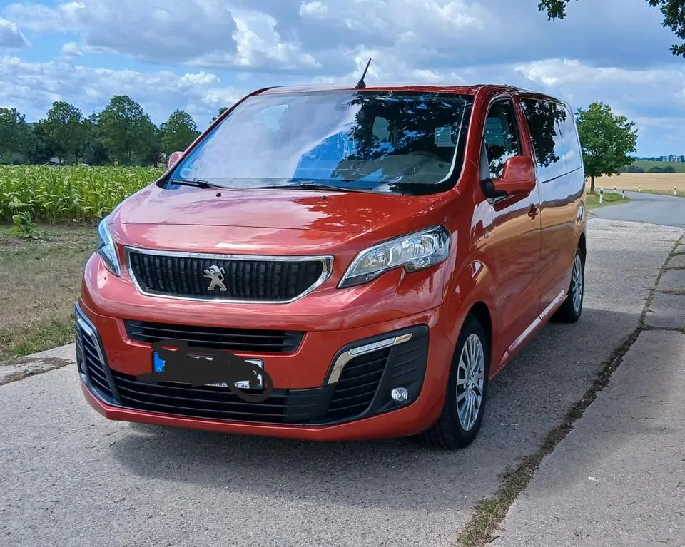 Peugeot Traveller