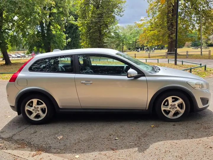Volvo C30 2010 photo 4