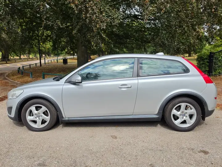 Volvo C30 2010 photo 5
