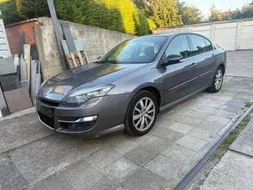 Renault Laguna 2010 photo 3