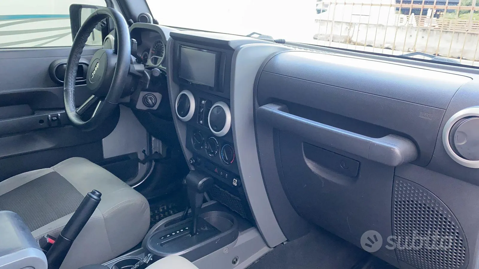 Jeep Wrangler 2010 photo 4