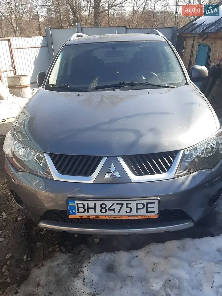 Mitsubishi Outlander Xl