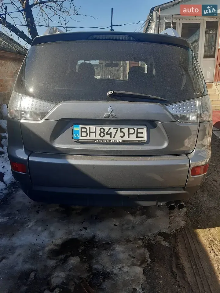 Mitsubishi Outlander Xl 2007 photo 3