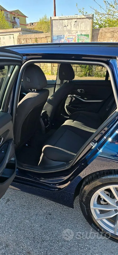 BMW 318I 2024 photo 5
